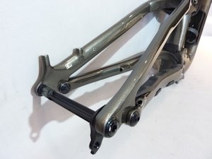 S-Works Tarmac SL8 フレームセットにチームカラーが数量限定で